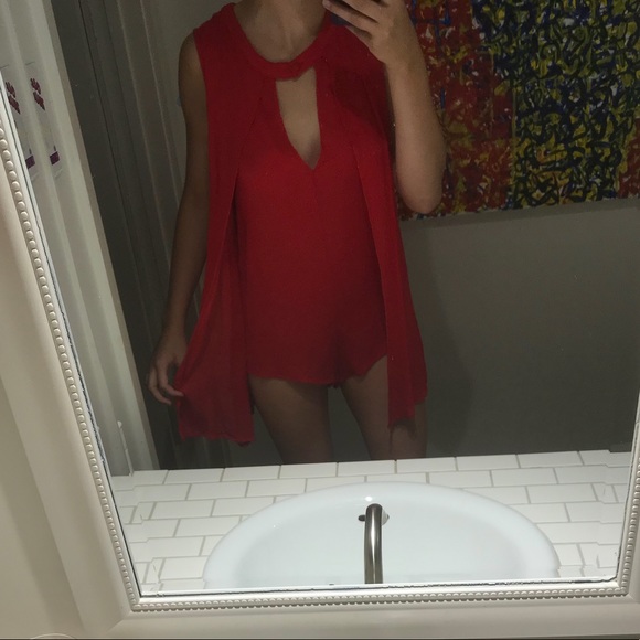 Red romper. - Picture 3 of 5